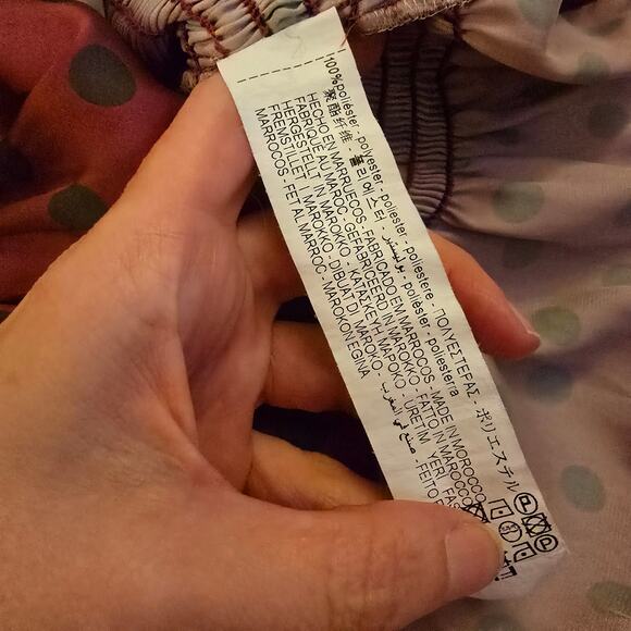 Zara Polka Dot Puff Sleeve Crop Top - Stylish & Fun! - Picture 6 of 6